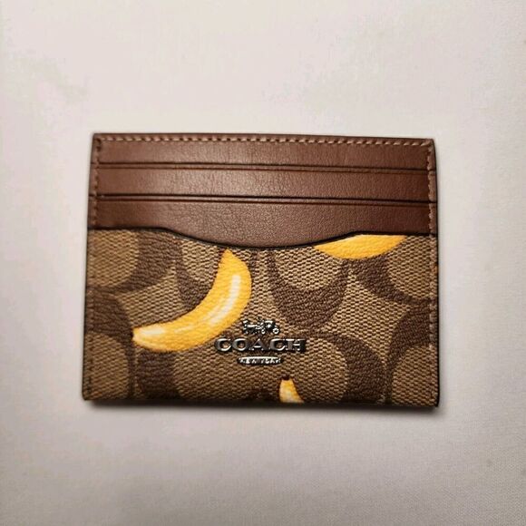 NWT COACH CR842 Slim ID Card Case In Signature Canvas With Banana Print - Picture 1 of 3